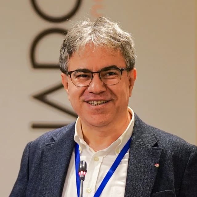 Dr. Zeydin ACAR
